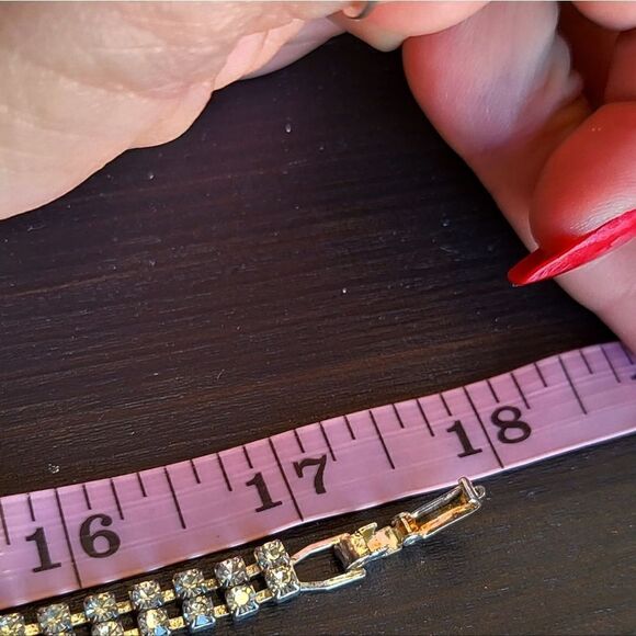 "5/$25" Silvertone Aqua and Clear Rhinestone Cocktail Necklace - Picture 8 of 9